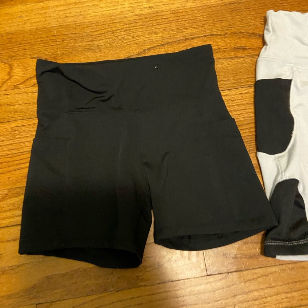 Bundle of 2 -Series-8 short size S